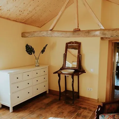 Casa De La Era, Grande, De Adobe, Con Patio Y Bodega