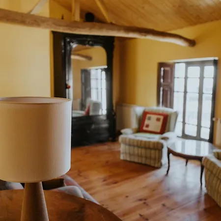 Casa De La Era, Grande, De Adobe, Con Patio Y Bodega Ferienhaus