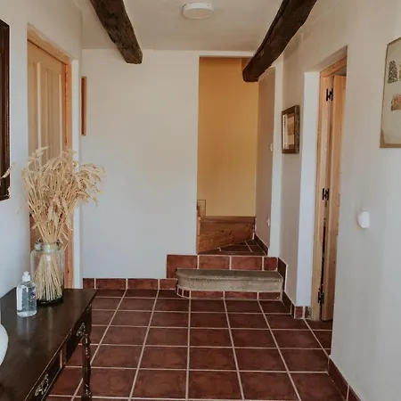 Ferienhaus Casa De La Era, Grande, De Adobe, Con Patio Y Bodega Fontanil de Los Oteros