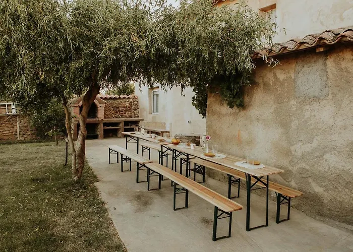 Casa De La Era, Grande, De Adobe, Con Patio Y Bodega