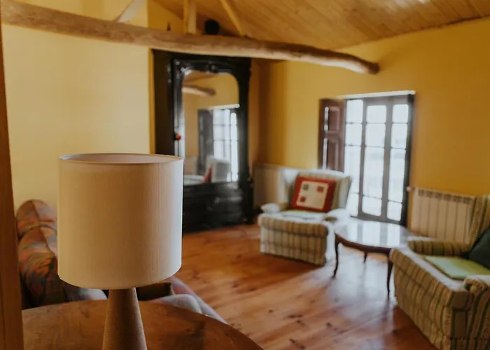 Casa De La Era, Grande, De Adobe, Con Patio Y Bodega Дом отдыха