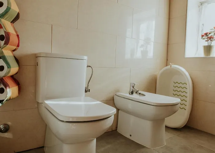 Casa De La Era, Grande, De Adobe, Con Patio Y Bodega Fontanil de Los Oteros